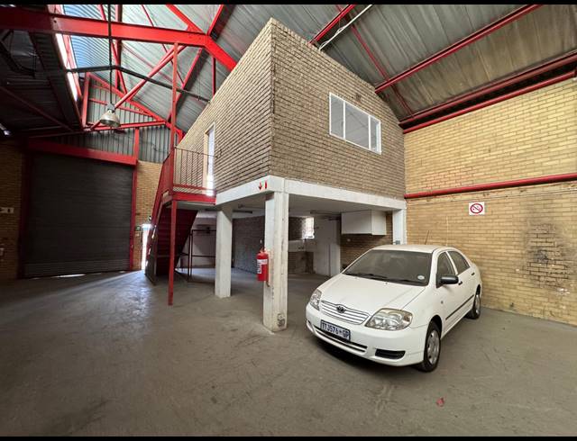 289M² WAREHOUSE TO LET IN ROBERTVILLE